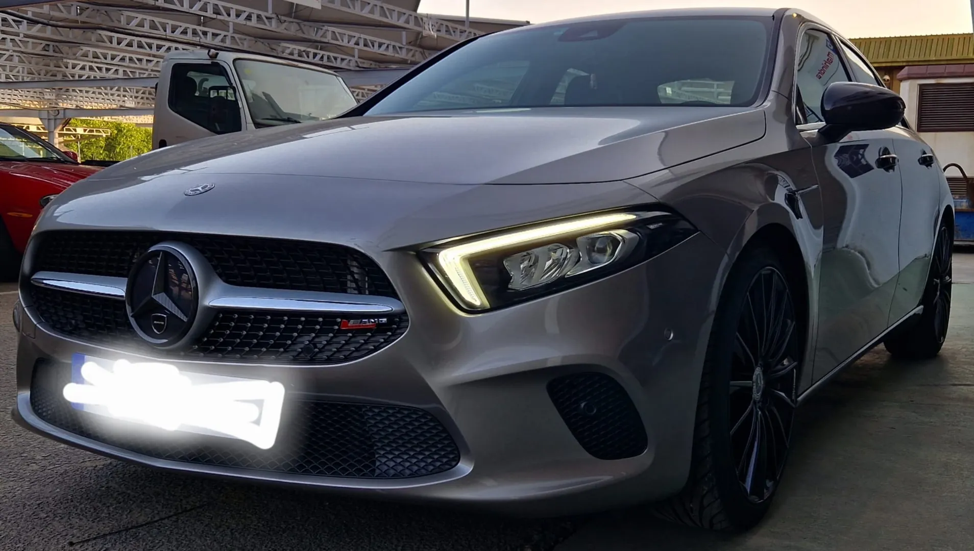 Mercedes-Benz Clase A A 250 e Sedan 4