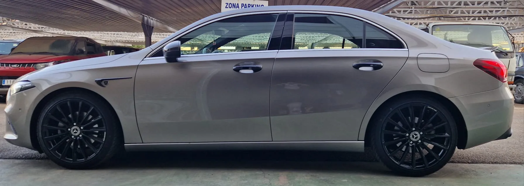 Mercedes-Benz Clase A A 250 e Sedan 6